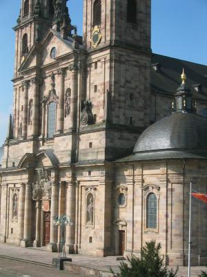 Dom_Facade_1.jpg