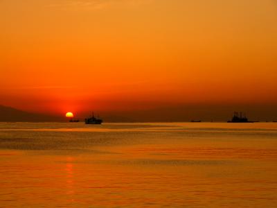 Air and Water Pollution in Manila Bayby exp1orer