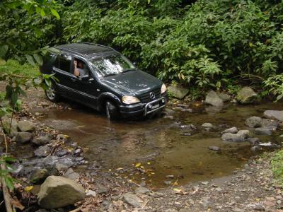 Aaaaight!  That's how you drive a Benz!