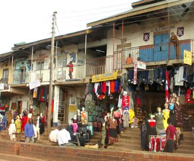 Kampala-Mbarara road 2.jpg