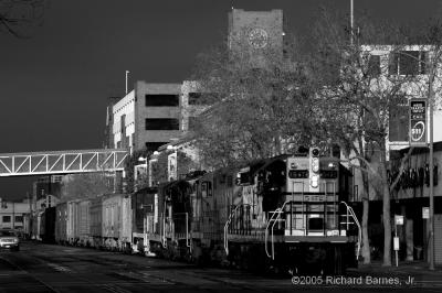 050108044bw.jpg