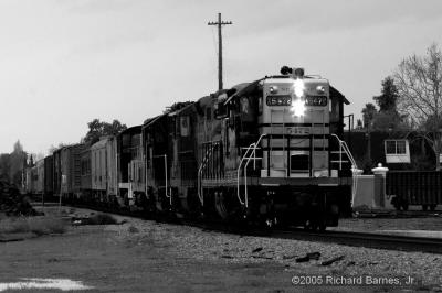 050108084bw.jpg