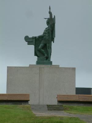 Statue in Ingólfur Square, Reykjavík