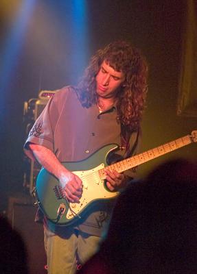2005_04_22_2906