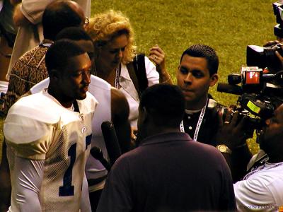 u13/richo/medium/3603143.P8040007_cowboys_training_camp2002_17Quincy_Carter.jpg