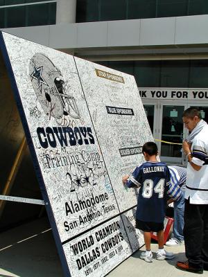 Cowboys Training Camp 2002 - The Autographs