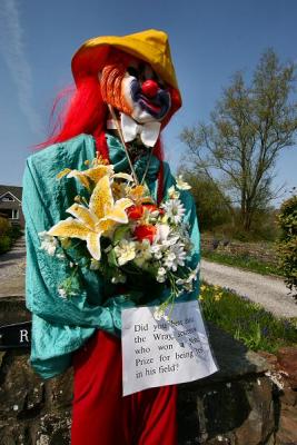 CLOWN SCARECROW