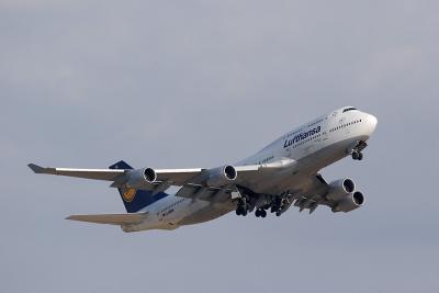 Lufthansa Boing 747-430 (D-ABVA) 'Berlin'