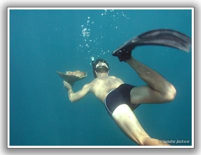 Diving for local artifacts - Chania