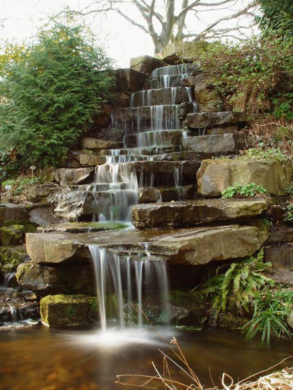 <B>Waterfall</B><BR><FONT size=1>by P5Freak</FONT>