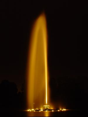Fountain  by P5Freak