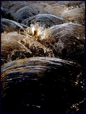 u13/stfchallenge/medium/3503754.fountainabstract2sml.jpg