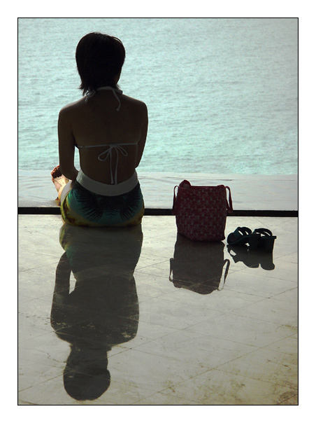 <B>Shadowy Figures</B><BR><FONT size=2>by Vikas</FONT>