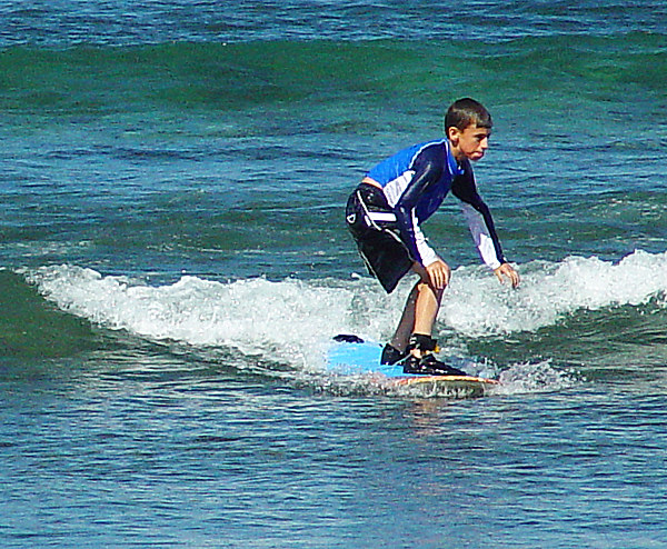 <b>First Surfing Lesson</b><br><font size=1>by kudbegud