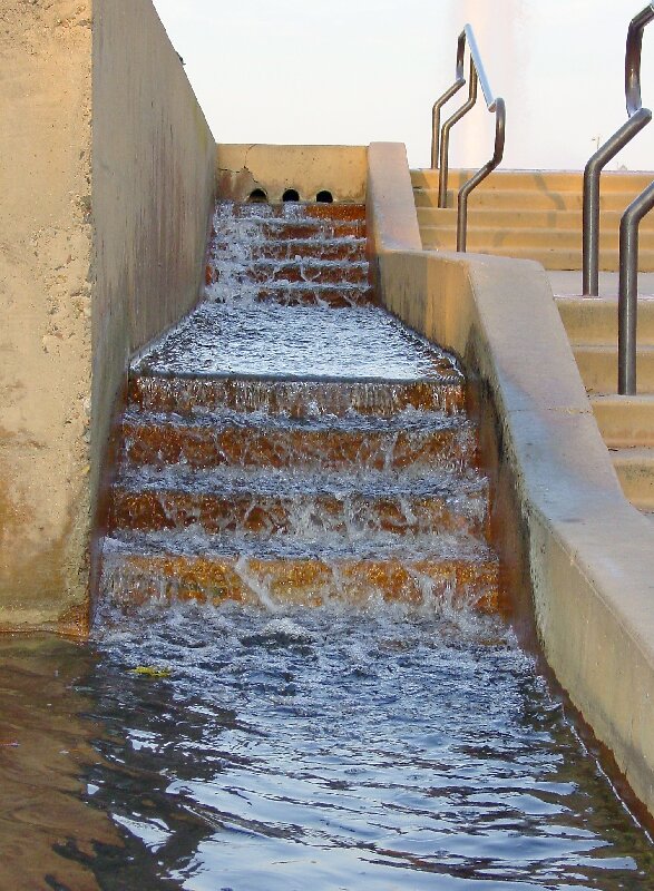 <B>Wet steps</B><BR><FONT size=1>by bbzippo</FONT>