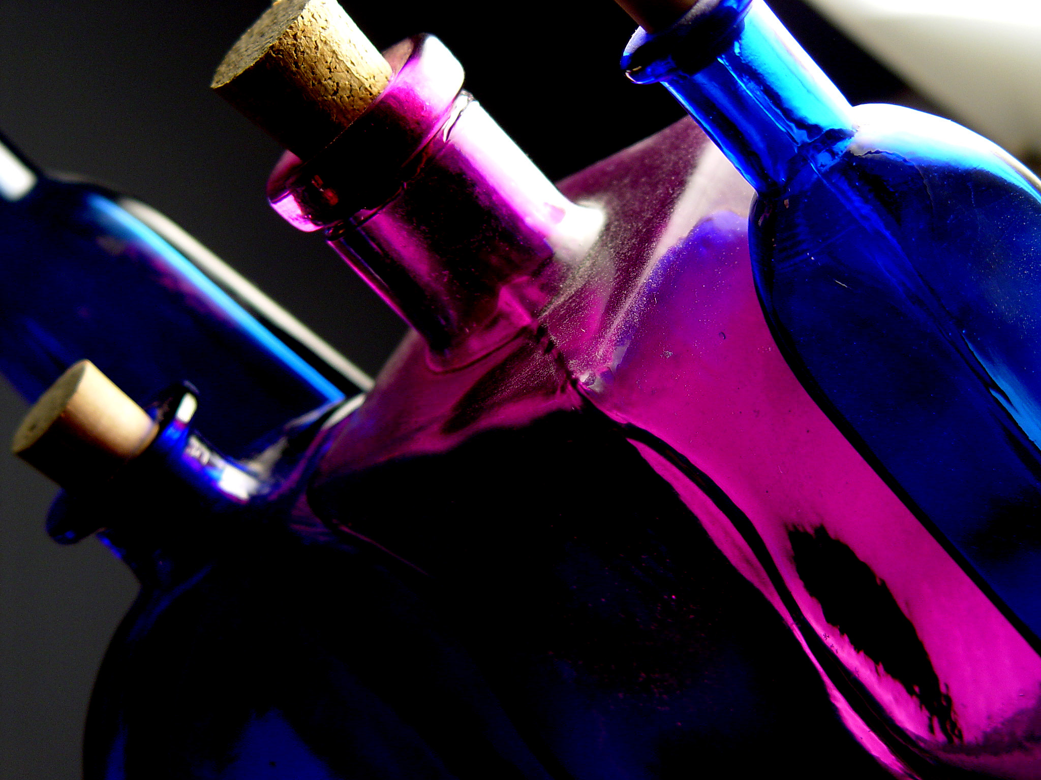 <b>Bottle Tops<b><br><font size=1>by  Scott Wright (<a href=http://www.pbase.com/scooter41/>scooter41</a>)</font>