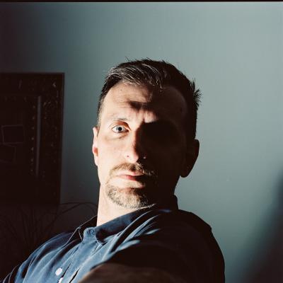 Self - flash on the right