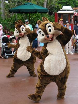 Chip and Dale - Stars and Motorcars Parade