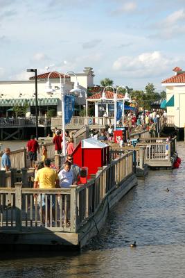 One of the four foot bridges that cross the lake.