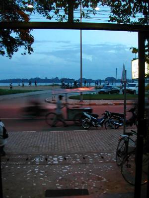 laos0417.jpg