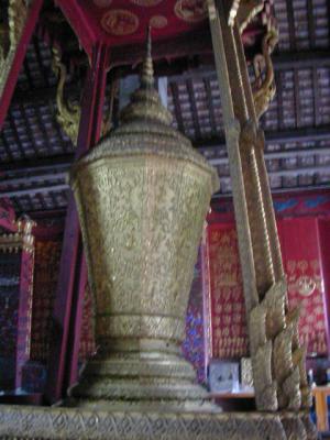 laos0310.jpg