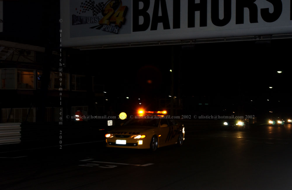 The Safety Car at night... UliStich2508.jpg