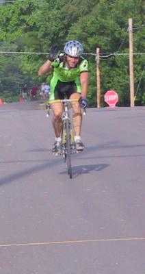 Cat 1-2 113 Flenner V-smile.jpg