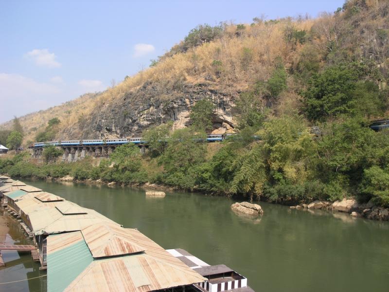 Death Railway Train  on Wampo Viaduct