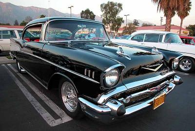 1957 Chevy - Pasadena Fuddruckers Sat. Nite cruise