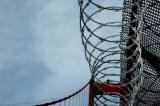 20050325 / Razor Wire