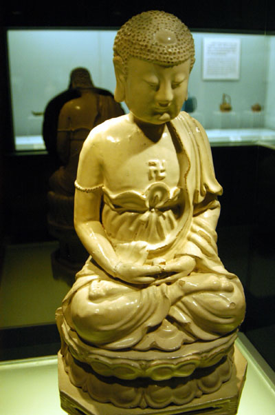 Buddha, Zhangzhou ware, Chenghua Reign (1465-1487), Ming