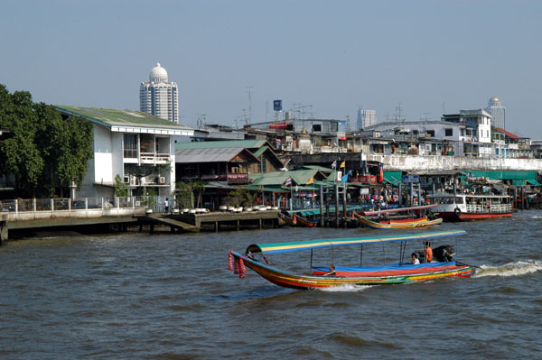 Long tail boat on the Chao Phraya