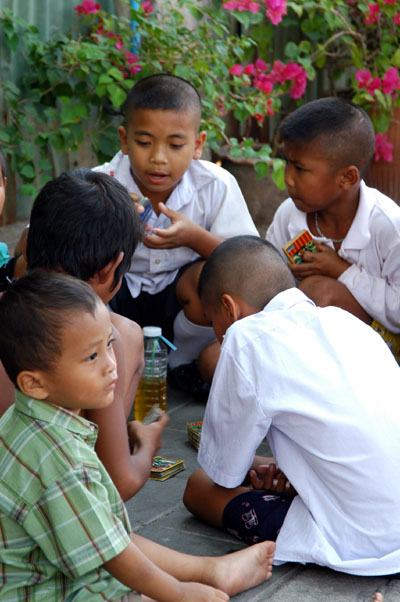 Kids in Thewet, Bangkok