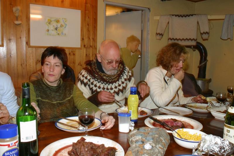 Hreindrasteikin etin upp til agna!