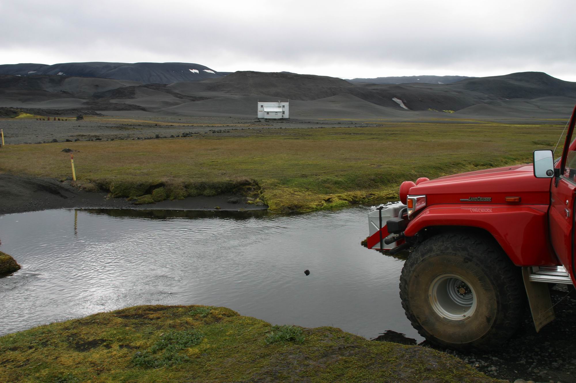 <a href=http://www.nat.is/travelguide/ahugav_st_gaesavotn_ferdavisir.htm>Gsavatnaskli</a>