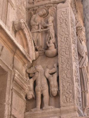 Judging the dead, façade of St.-Trophime