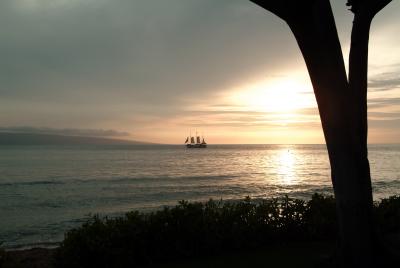 Sailboat sunset (Maui)