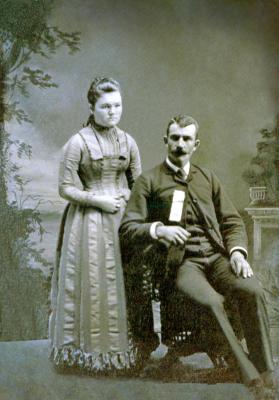 William Graves and wife Grace (Peer) Graves ? (#33)