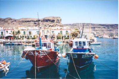 Boats at Puerto Mogan.jpg