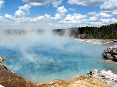 Yellowstone  hotspring water