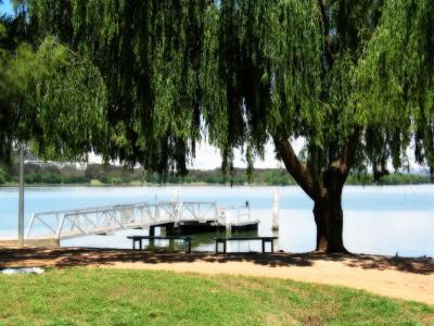 G6 - Canberra Commonwealth Lake