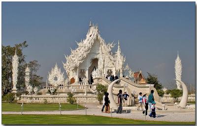 Wat Rongkhun, Chiang Rai