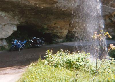 u14/elvin315/medium/21886891.BridalVeilFalls2.jpg