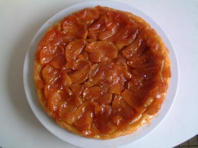 Tarte Tatin - This one was wrong, too blond, no cinnamon, too much butter