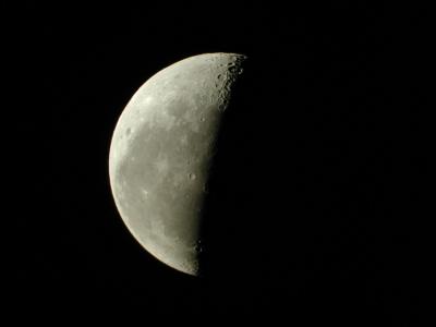 Moon1.JPG