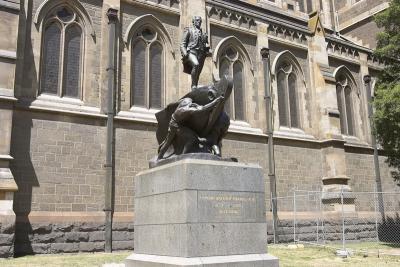 Statue of Matthew Flinders - explorer