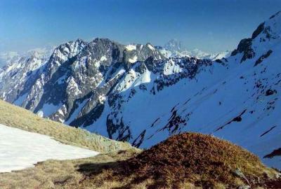 Les pics de Las Serous et l'Ossau depuis le col de Sesques
