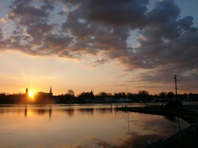 u14/joanteno/medium/41721879.Sunrise2April62005p.jpg