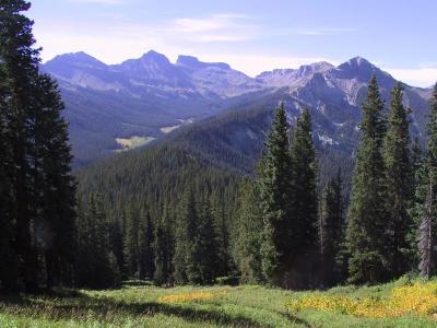 Peaks to south - Blackwall and Bighorn