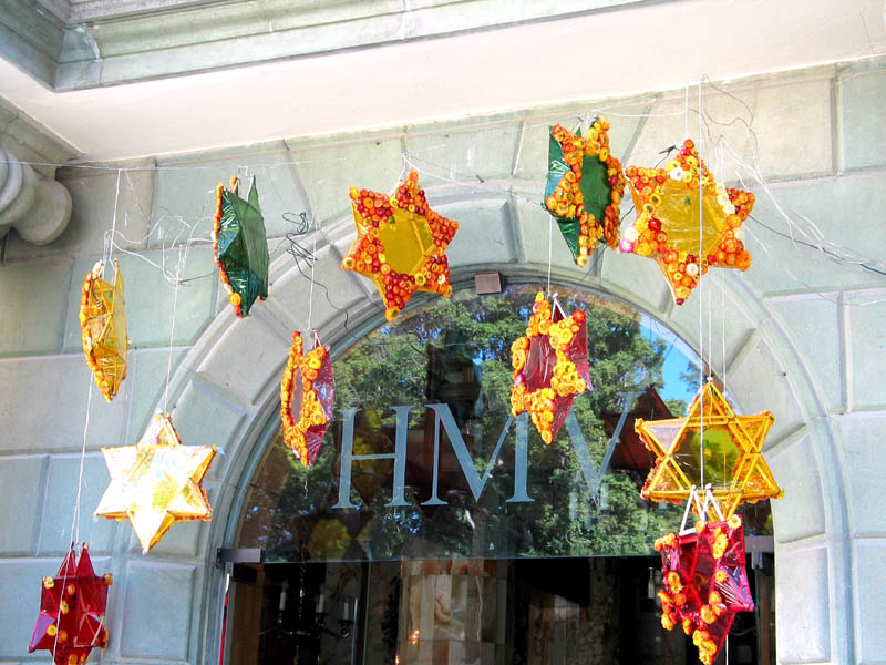 christmas stars, made from straw flowers